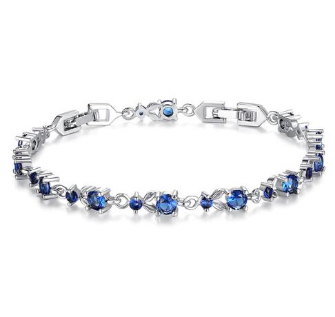 🌹 Rose Gold Chain Link Bracelet – Bold Elegance with a Feminine Sparkle