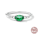925 Sterling Silver Emerald Green Cabochon Ring – Luxurious Sparkle with Platinum Shine