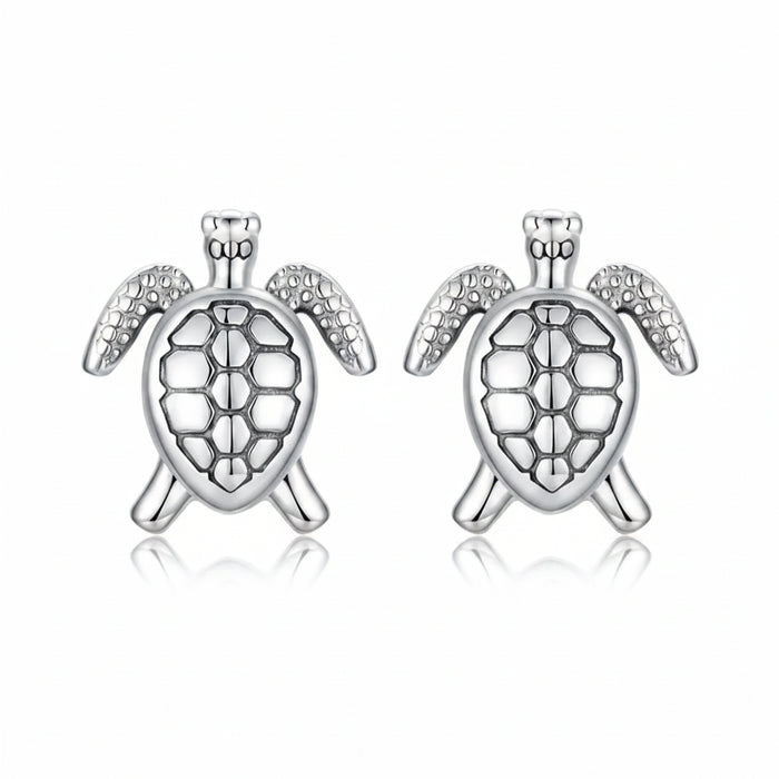 Sea turtle stud earrings in 925 sterling silver