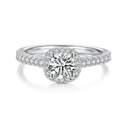 ✨ Solitaire Moissanite Engagement Ring.
