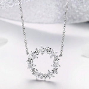 Star Round Shape Necklaces 