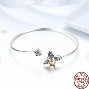 🐝 925 Sterling Silver Bee Bangle – Whimsical Charm with Crystal Sparkle 