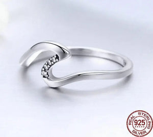 Wavy Sterling Silver Stackable Ring | Effortless Beauty with a Modern Twist 